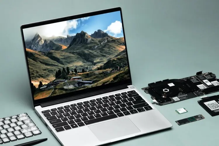 bagian dalam laptop