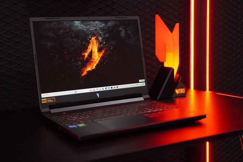 Nitro V 16 (ANV16-71)