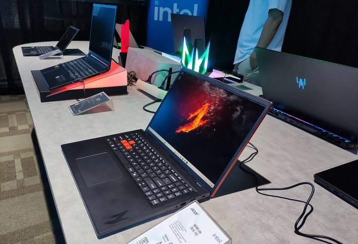 Predator & Nitro terbaru 2025