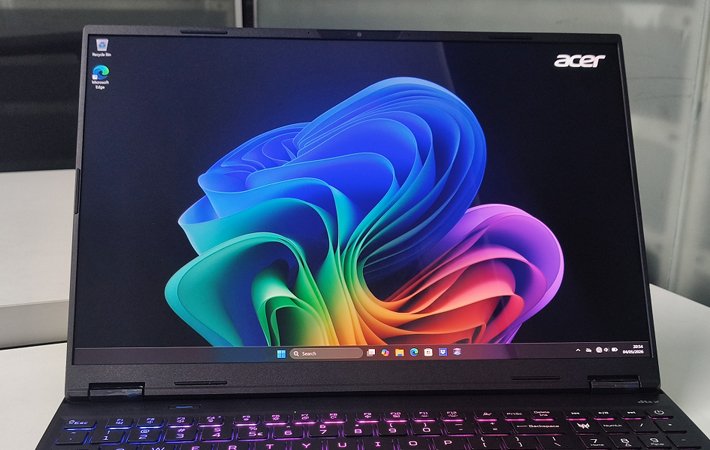 Acer Predator terbaru hadir dengan panel OLED HDR yang sudah Calman Verified
