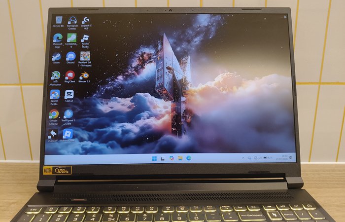 Acer Nitro V16S AI (AMD) Layar 16 Inci WQXGA 180Hz