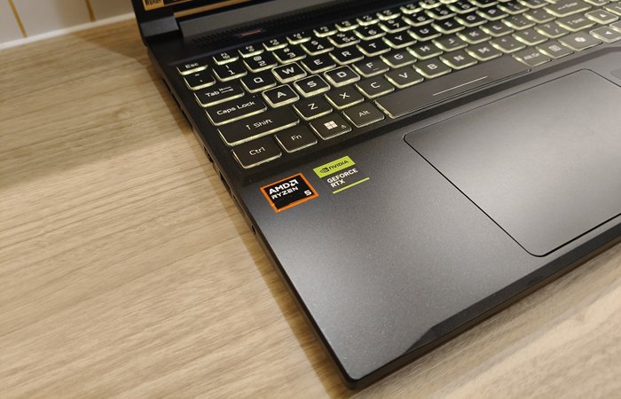 Acer Nitro V16S AI